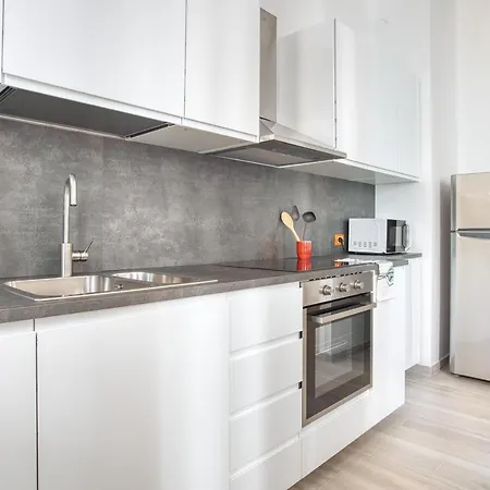 Joivy Charming 1-bed Flat In Navigli * Milán